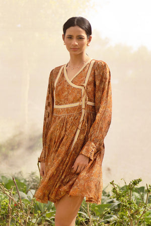 Vera Flowy Gold Tint Dress